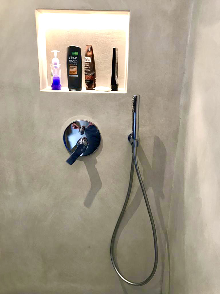 Kupaonica Caqui Suave Concrete mat na zidu 3 Kupaonica mikrocement Caqui Suave Concrete mat