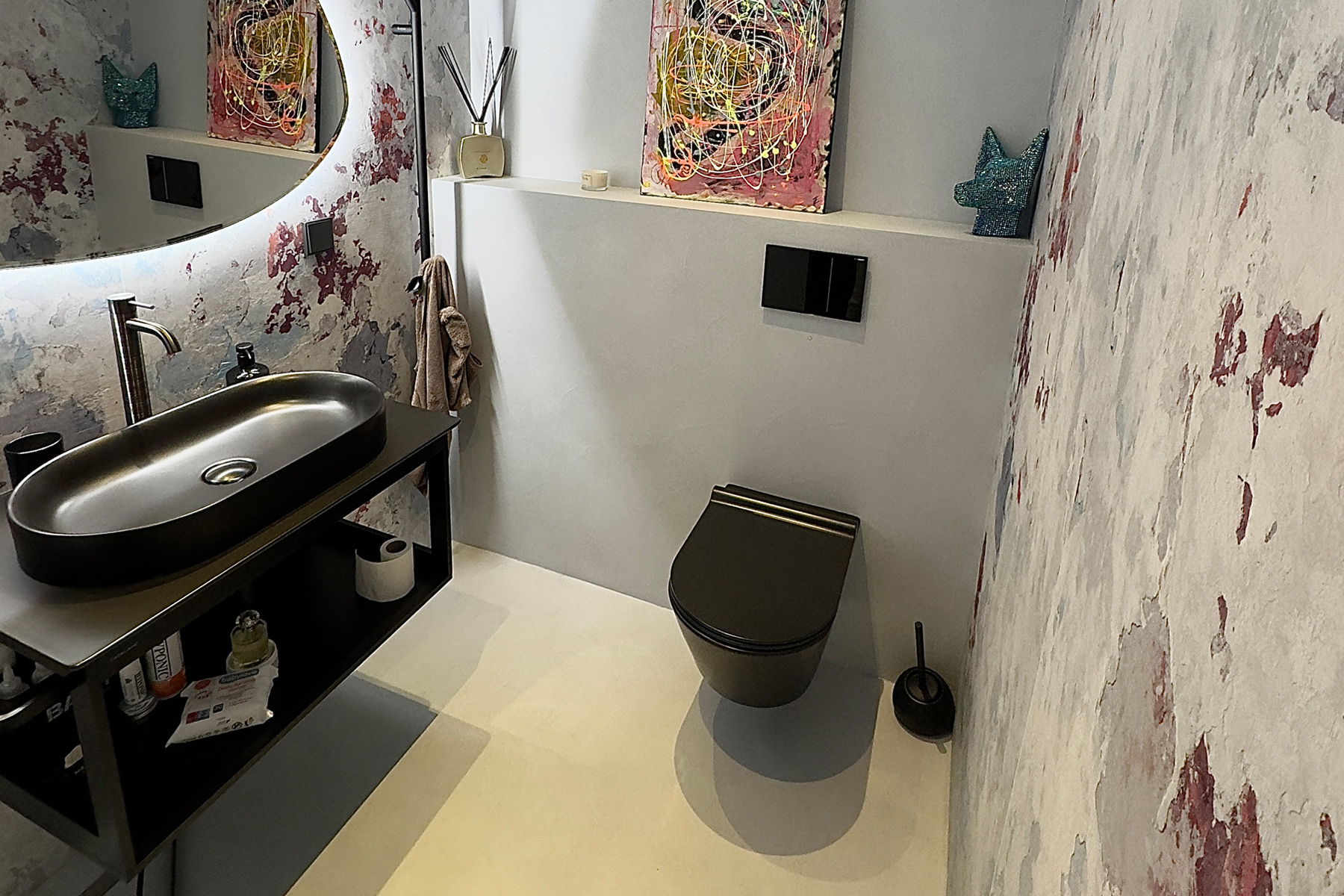 Mikrocement pod Celeste roto, Transit, Mat Pod i zid mikrocement Eco cement